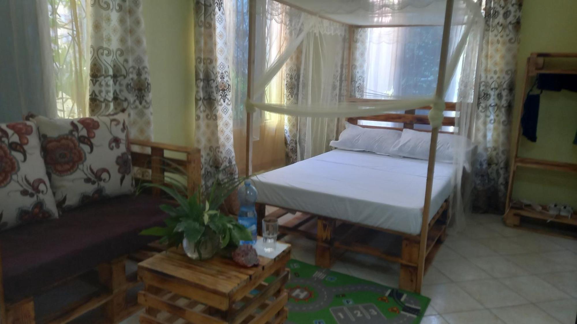 Mount Zion Guest House, Mtwapa Mtomondoni 몸바사 외부 사진