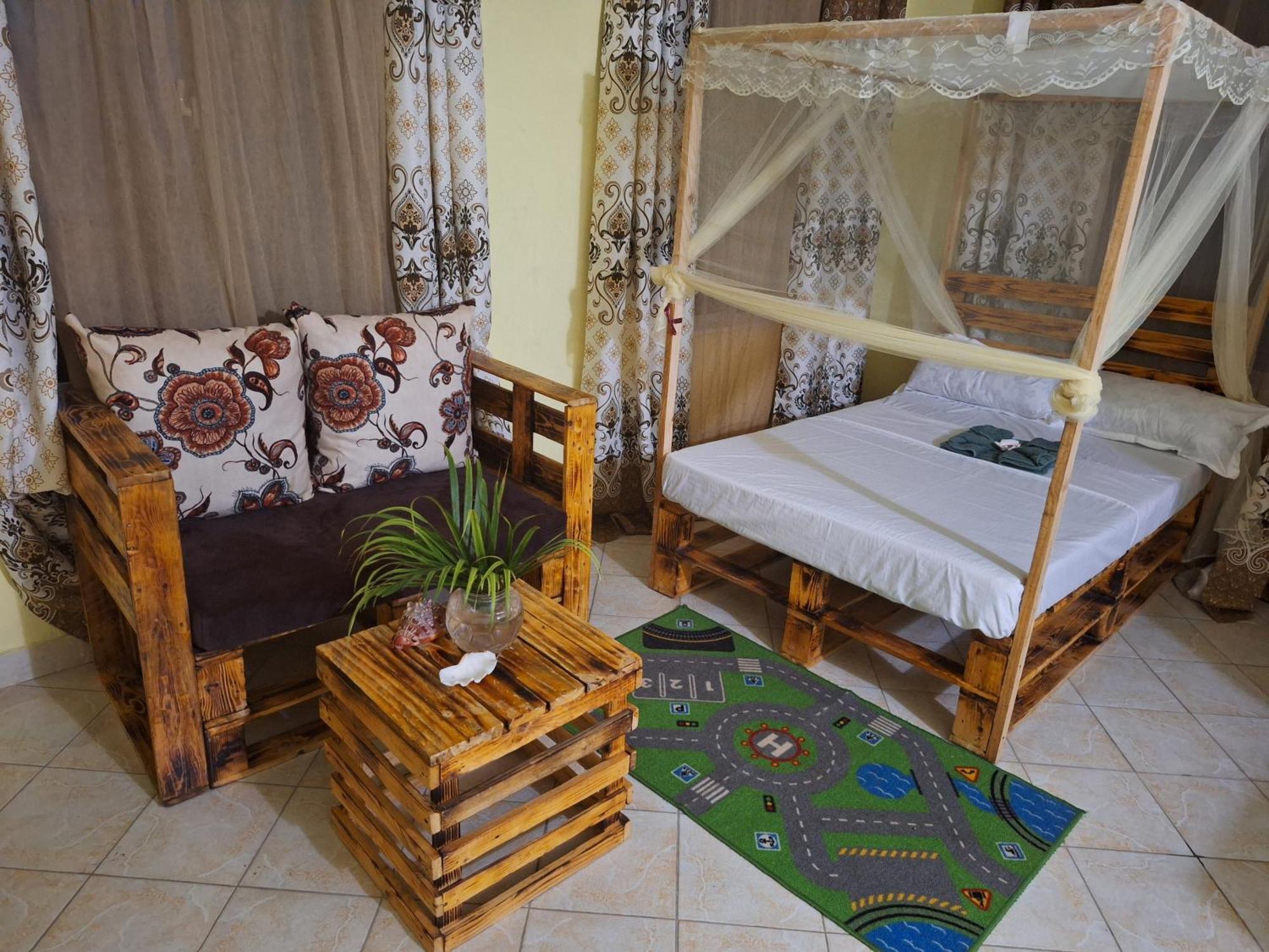 Mount Zion Guest House, Mtwapa Mtomondoni 몸바사 외부 사진
