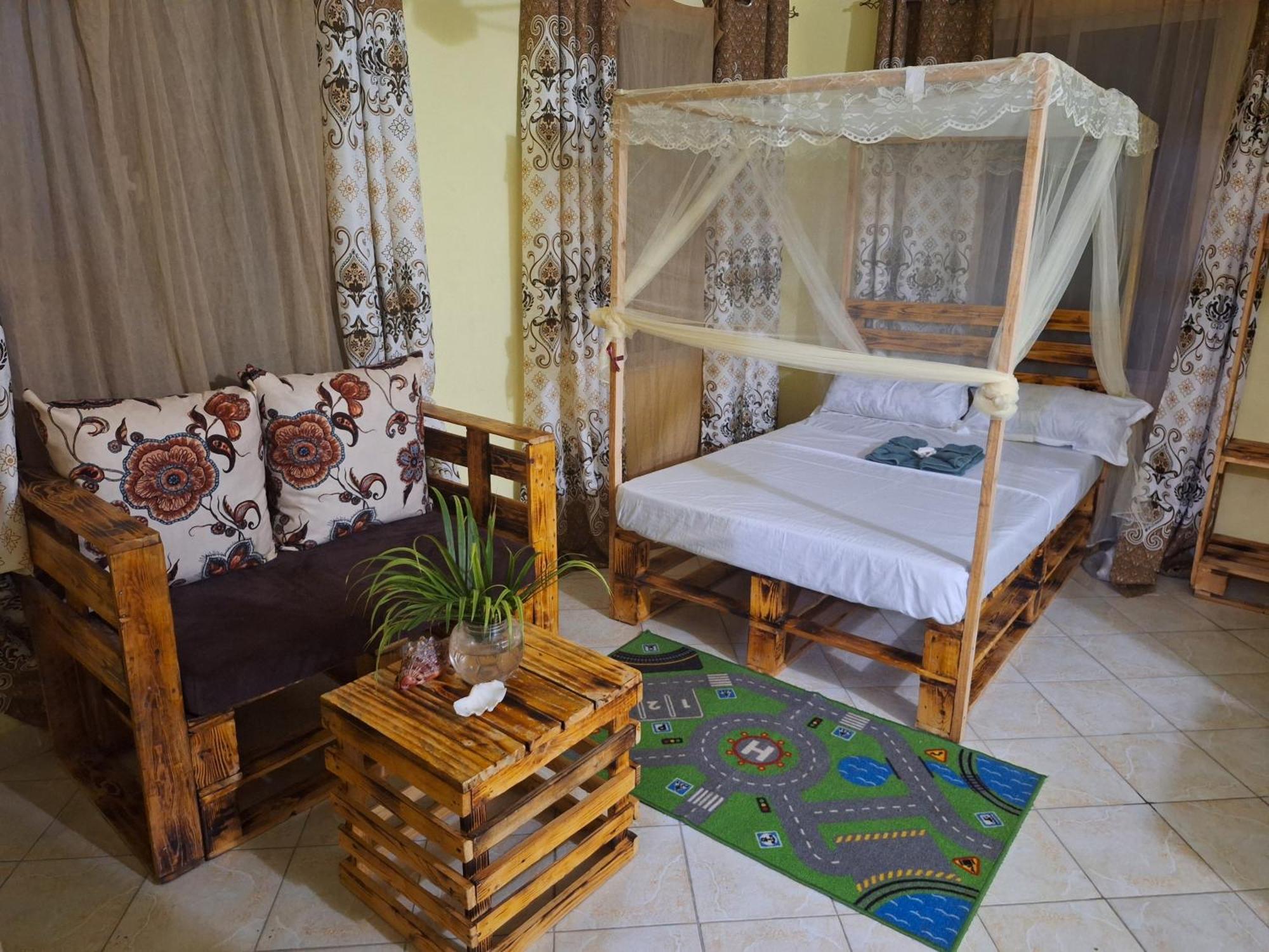 Mount Zion Guest House, Mtwapa Mtomondoni 몸바사 외부 사진